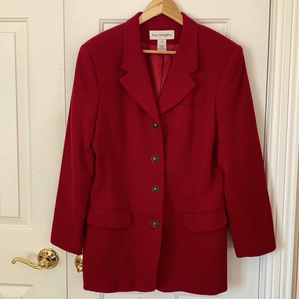Norton McNaughton size 14 wool blazer polyester lining.